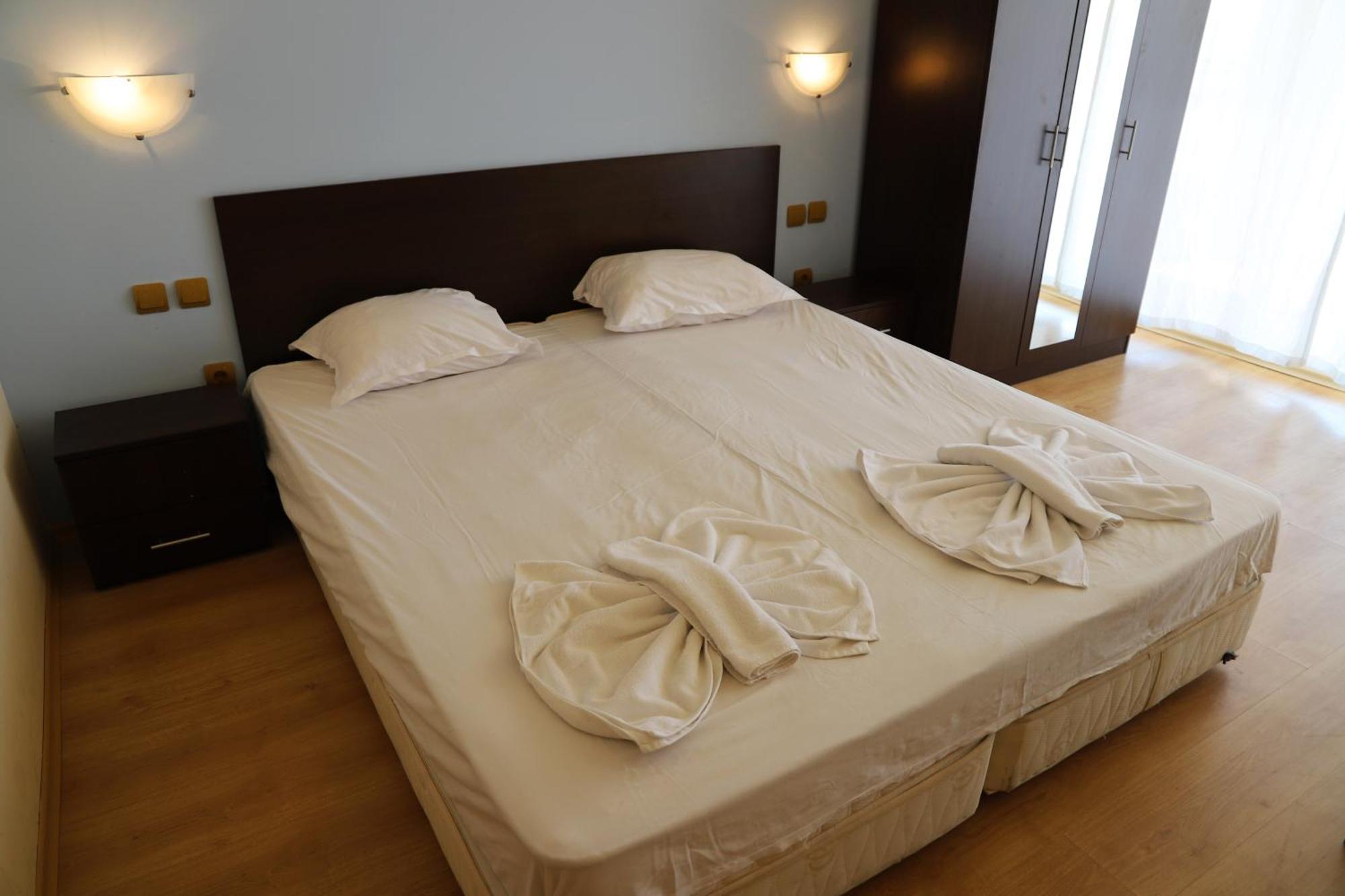 Menada Atrium Apartments エレニテ 部屋 写真