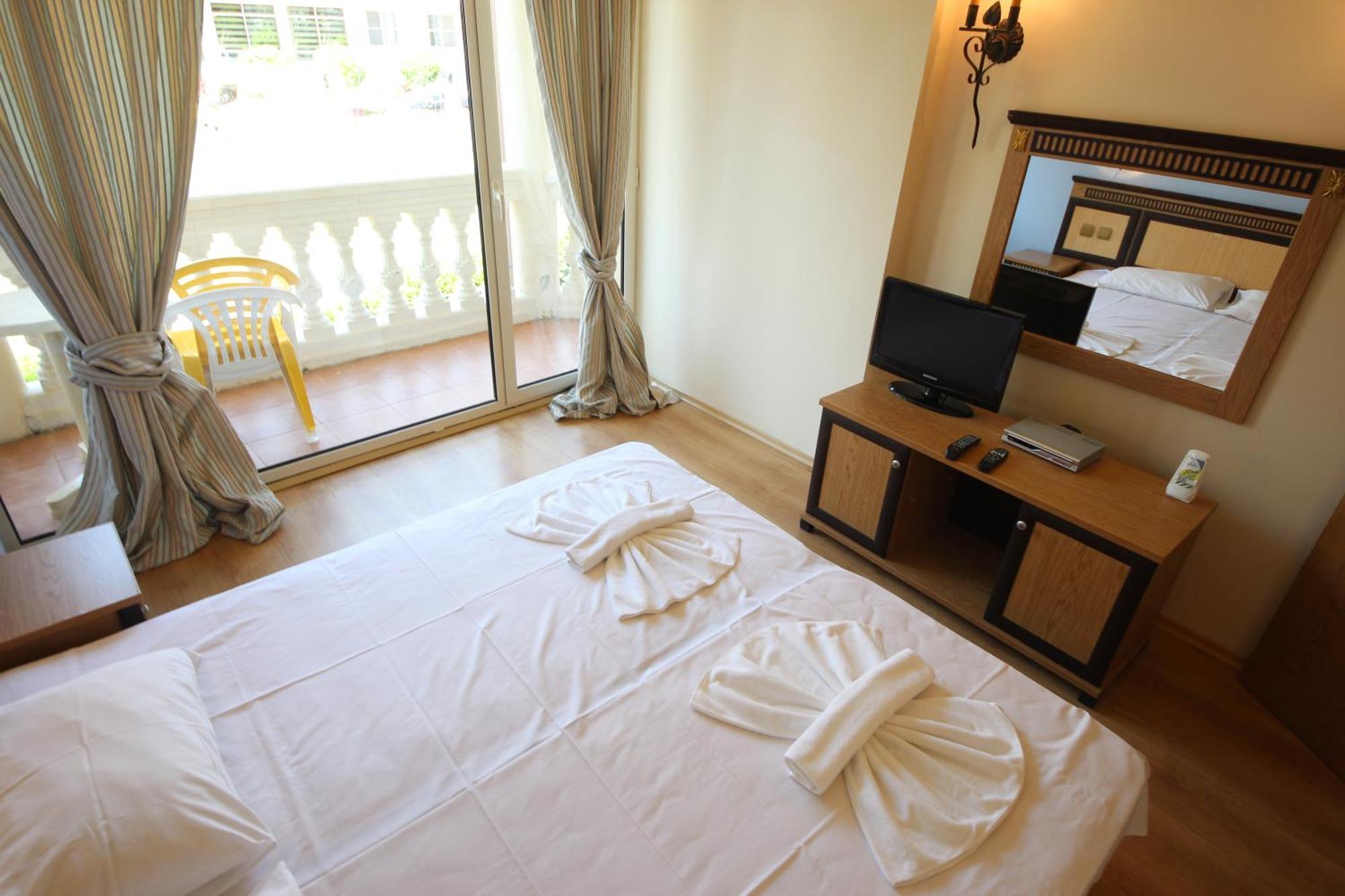 Menada Atrium Apartments エレニテ 部屋 写真