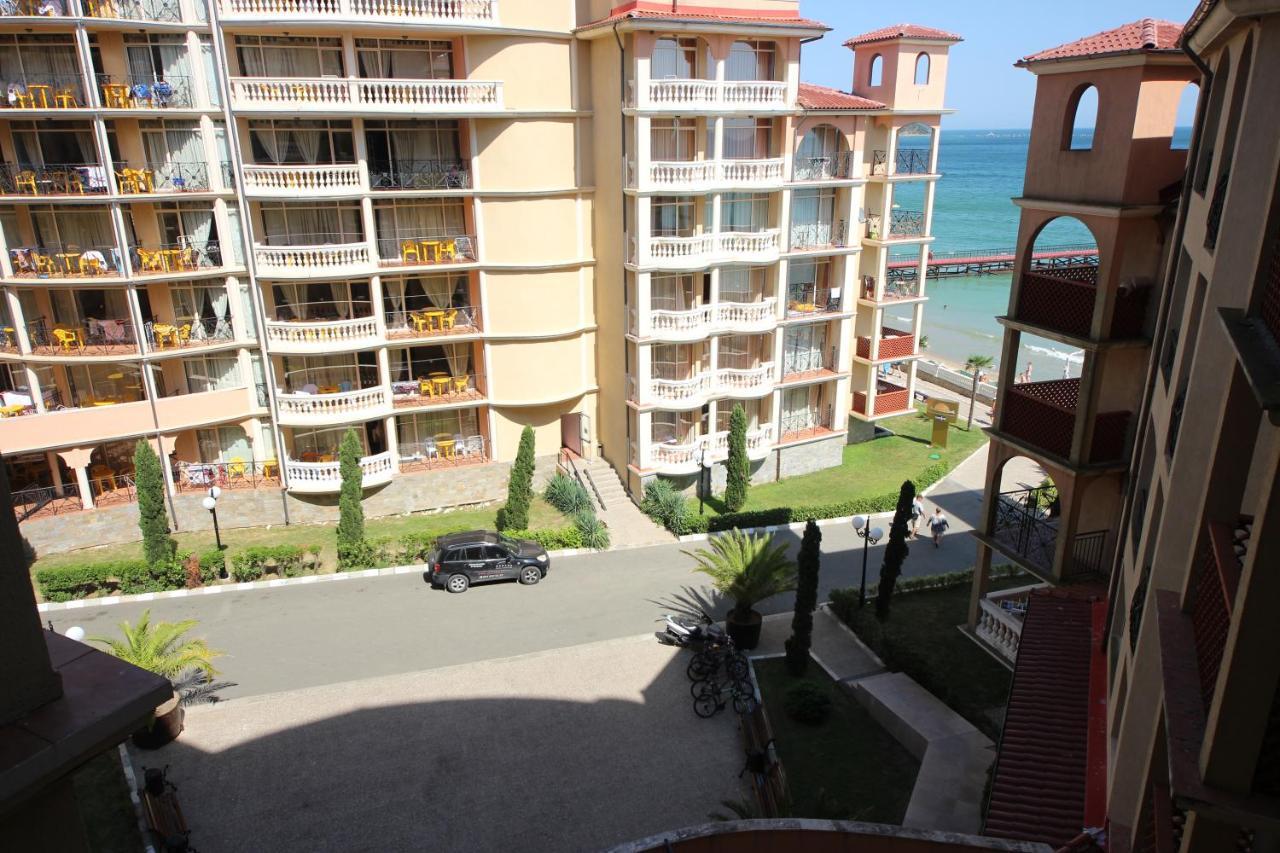 Menada Atrium Apartments エレニテ エクステリア 写真